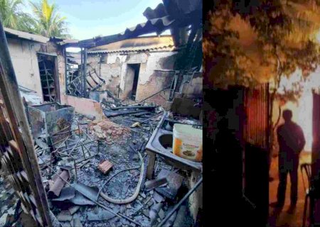 Casal de idosos perde tudo em incêndio e família faz apelo para reconstruir casa>