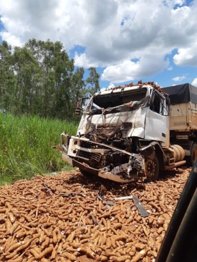 Grave acidente interdita MS-376 entre Deodápolis e Ivinhema