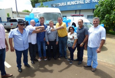 Prefeito Eraldo entrega uma Ambulância e uma Van 0KM para a saúde em Jateí