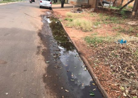 Em Ivinhema, homem é autuado em R$ 5 mil por lançar óleo diesel em via pública