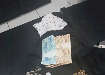 Quadrilha leva R$ 35 mil de joalheria em Nova Alvorada e acaba presa em Campo Grande