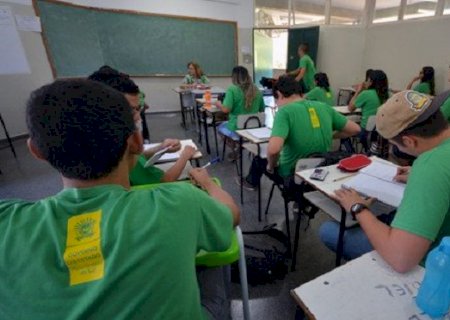 Seleção de assistente educacional com salário de R$ 1,3 mil convoca aprovados