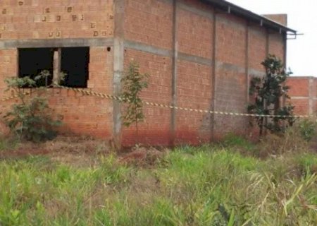 No Distrito Pana: Juiz manda interditar 120 casas construídas em área da reforma agrária