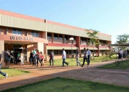 Concurso da UFGD com salários de até R$ 9 mil com inscrições abertas