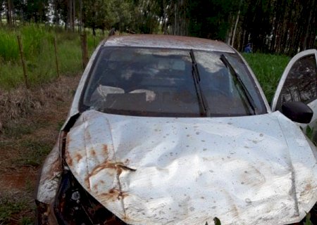 Saveiro é encontrado todo destruído, veículo foi roubado em Glória de Dourados