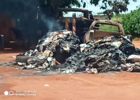 Incêndio em veículos pode ter sido criminoso em Glória de Dourados