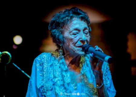 Dia da Mulher na 14 de Julho terá shows de Delinha e Acaba