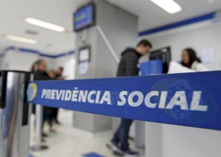 Concurso do INSS abre inscrições para 8,2 mil vagas e salário de R$ 4,2 mil