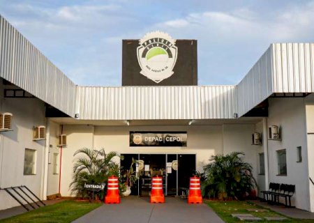 Motorista fica mais de 18h em c&aacute;rcere durante roubo a caminh&atilde;o em MS