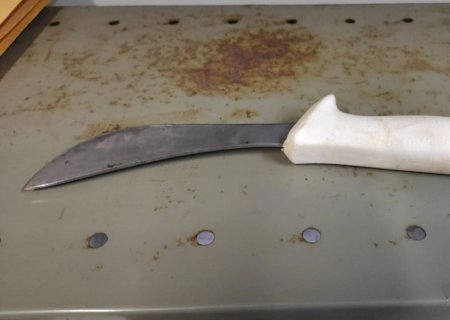 Costureiro é morto esfaqueado por amigo durante bebedeira na capital