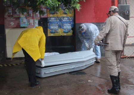 Homem é encontrado morto em calçada em Nova Andradina