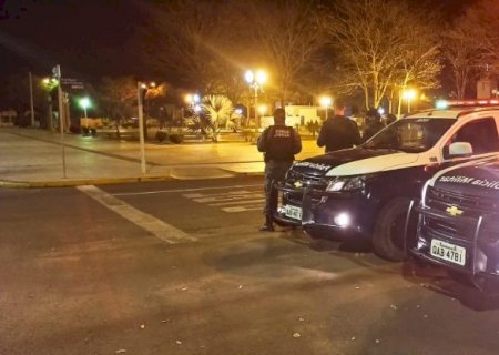 Polícia Militar e Força Tática do 14°BPM orientam população de Jateí sobre Decreto Municipal 