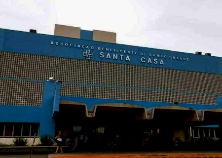 Jovem passa por cirurgia após levar quatro facadas de adolescente em bar de Campo Grande
