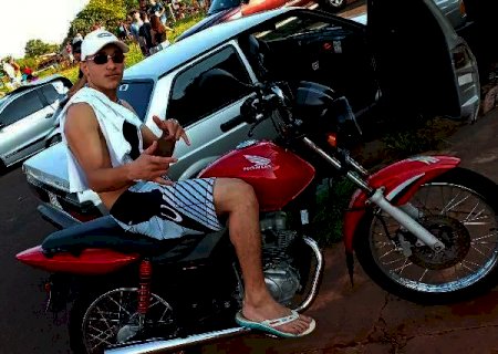 \'Lugar errado, na hora errada\', diz pai de jovem morto durante \'randandandan\'