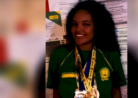 Destaque em competições científicas, estudante de Glória de Dourados pode estudar nos EUA