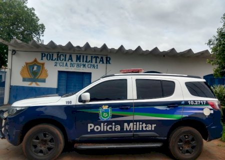 Polícia Militar de Glória de Dourados conduz homem por direção perigosa de veículo na via pública>