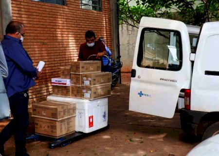Mato Grosso do Sul recebe mais 140,4 mil doses de Pfizer, além das pediátricas