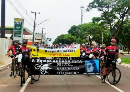 Em Nova Andradina, ciclistas homenageiam Marta Gouveia, esfaqueada 30 vezes até à morte