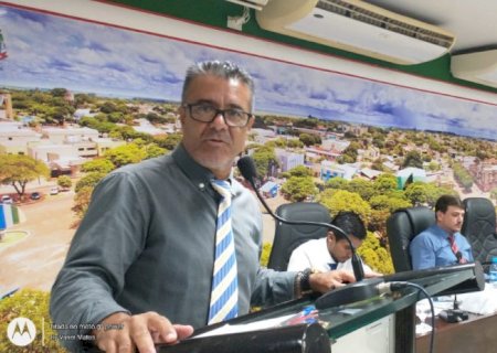Cido Santos pede carteira funcional para servidores públicos municipais de cargos efetivos