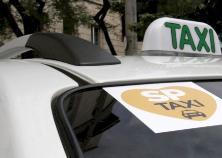 Capital paulista desobriga uso de máscaras em táxis e carros de app>