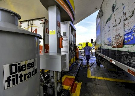 Governo reduz para 5% percentual de oscilação no preço do diesel para revisar tabela do frete