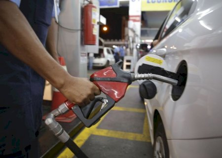 Senado aprova PEC dos Combustíveis com estado de emergência e R$ 41,25 bi em auxílios>