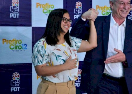 PDT escolhe Ana Paula Matos para ser vice em chapa de Ciro Gomes>