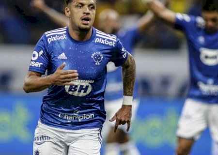 Líder Cruzeiro faz 2 a 0 no Tombense e abre larga vantagem na Série B>