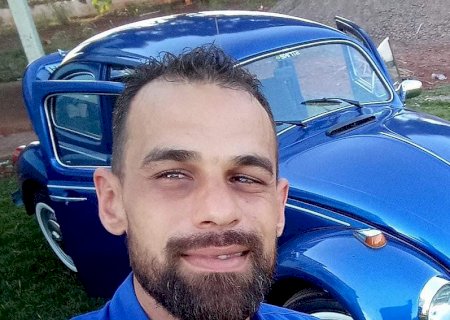 Identificado motociclista que morreu após bater de frente com micro-ônibus em Dourados