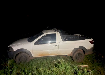 Veículo sai da pista entre Nova Andradina e Ivinhema após motorista confundir água quente de radiador com fogo