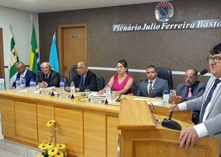 Na Câmara, Prefeito destaca início da obra do novo Hospital, da Avenida e outras obras em Vicentina