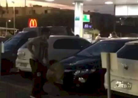 Policial que destruiu carro &eacute; condenado a pagar R$ 30 mil em indeniza&ccedil;&atilde;o