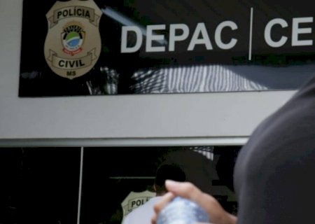 Aluno é flagrado com facas e martelo em escola e levado para delegacia em MS
