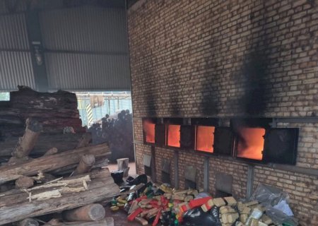 Policiais civis de Caarapó e Juti incineram 1.465 kg de entorpecentes