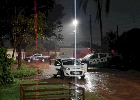 Troca de tiros com policiais termina com duas mortes no Santa Em&iacute;lia, em Campo Grande