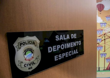 Aos prantos, menina conta para mãe ser estuprada enquanto dormia pelo avôdrasto em Campo Grande