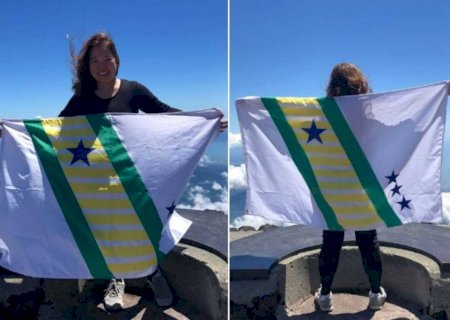 Vicentinense de coração coloca bandeira no topo do Monte Fuji, ponto mais alto do Japão