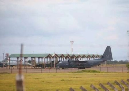 Avi&otilde;es militares americanos pousam em Campo Grande para exerc&iacute;cio de guerra