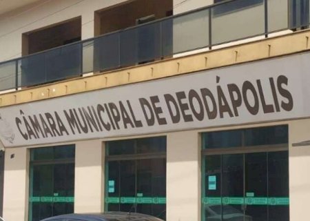 Vereadores de Deodápolis votam reajuste com impacto que dá para construir 36 casas por ano