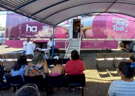 Com serviços gratuitos, carreta do Hospital de Amor realiza atendimentos em Caarapó