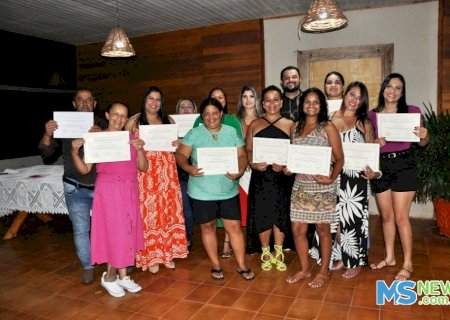 FAFS entrega diplomas a alunos dos cursos de Educação Física, Enfermagem e Pedagogia; Confira as fotos