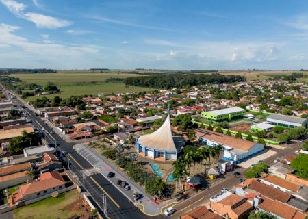 Vicentina cidade menina tão linda e meiga como as flores e o brilho das estrelas, por Antônio Neres