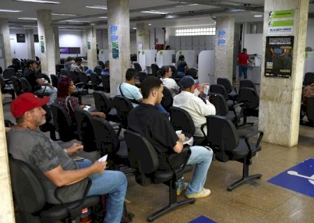 Segunda-feira abre a semana com 5,4 mil vagas de emprego oferecidas na Fundação do Trabalho