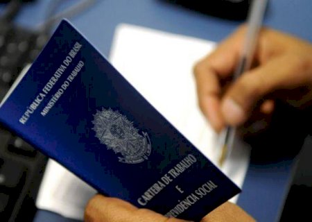 Procurando emprego? Funtrab começa a semana de atendimentos com mais de 5 mil vagas em MS