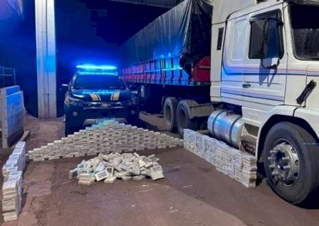 Com farol de carreta apagado, traficante levava R$ 60 milhões em cocaína