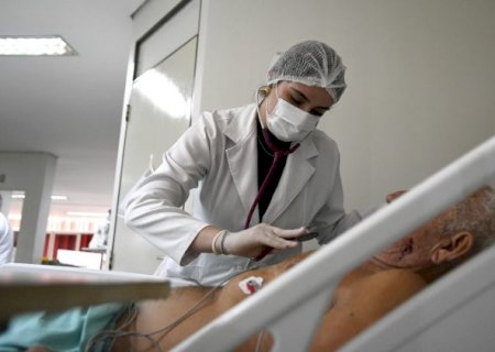 Hospital Regional abre sele&ccedil;&atilde;o para contratar t&eacute;cnicos, analistas e m&eacute;dicos