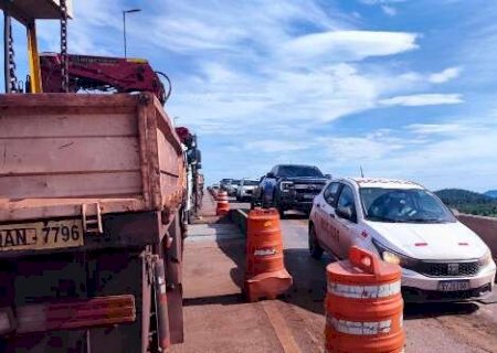 Após 16h, tráfego é liberado em sistema "pare e siga" em ponte do Rio Paraguai