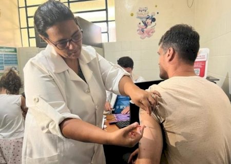 Dia D de vacinação contra a dengue acontece hoje em Dourados