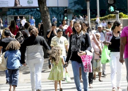 Desemprego no primeiro trimestre sobe para 7,9%, revela IBGE>