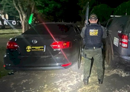 Veículo furtado no Paraná é recuperado pelo DOF em Deodápolis